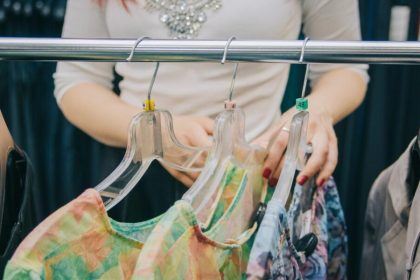why-acrylic-hangers-are-the-secret-to-a-more-organized-closet