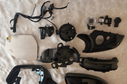 from-cover-to-camera:-a-complete-breakdown-of-car-mirror-parts